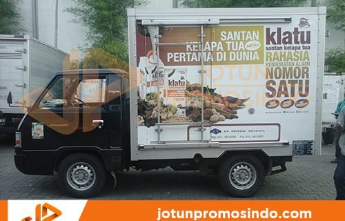 Contact 081228353153 – Spesialis Branding Mobil Yaris (atau lainnya)  Borongan di Surabaya Barat – Bisa Mengerjakan di Lokasi Anda